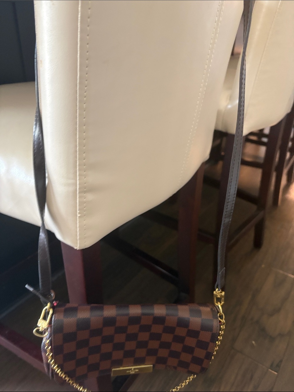 Designer inspired Crossbody Bag with Gold Chain. Price is firm - Picture 7 of 10